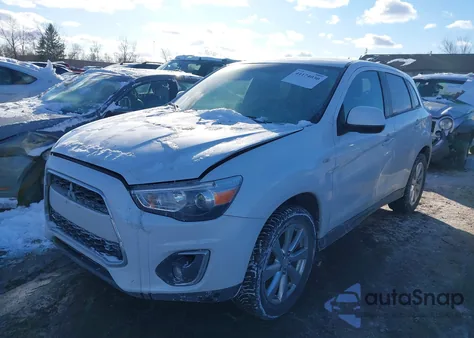 2015 Mitsubishi Outlander Sport Es z USA, uszkodzony, nr VIN 4A4AP3AU6FE029039